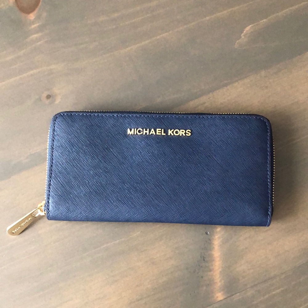 Michael Kors wallet
